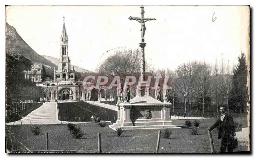 Faranho - Monument du Christ en croix devant l'église — éditeur T. Delhalle, n°6 - Vorderseite