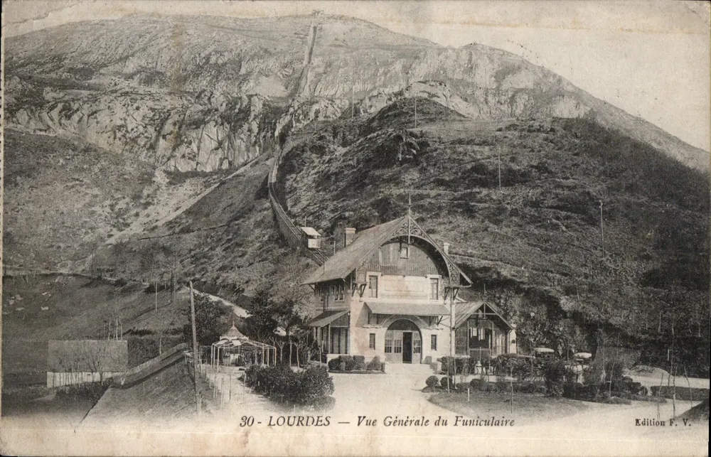 Lourdes — Vista Geral do Funicular — Edição P. V. - Frente