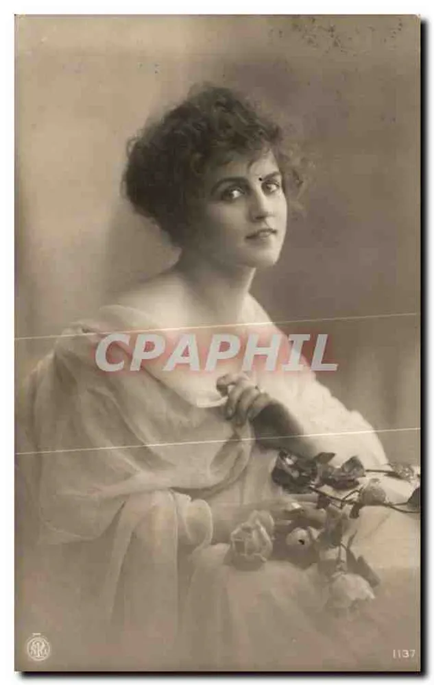 Jovem mulher com vestido leve — retrato — editor R.C. n° 1137 - Frente