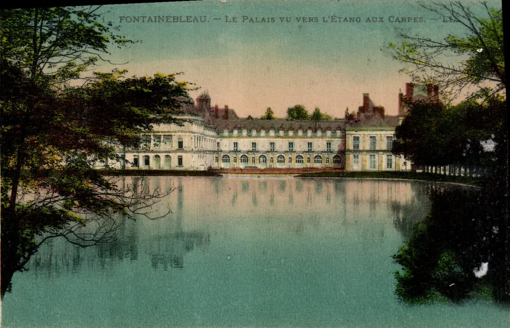 Fontainebleau — Ansicht des Palastes zum Carpenteich — Lévy Fils & Cie Paris - Vorderseite