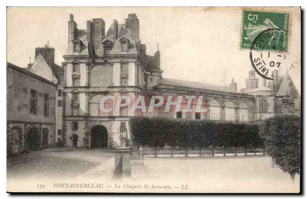 Fontainebleau — Die Kapelle Saint-Saturnin — LL - Vorderseite