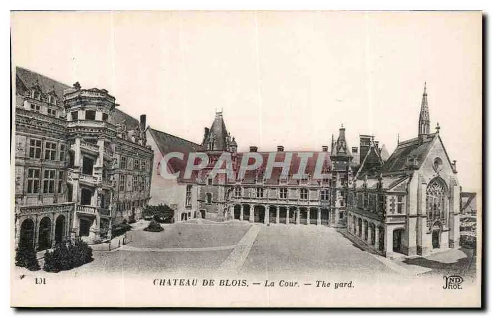 Château de Blois — La Cour — The yard — IND Phot. n° 131 - Voorkant