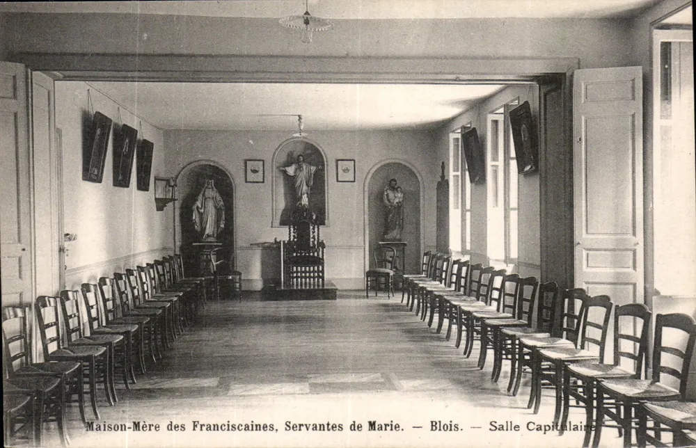 Mutterhaus der Franciscanerinnen, Servantes de Marie — Blois — Kapitelraum - Vorderseite