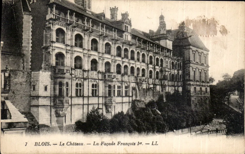 Blois — Le Château — La Façade François 1er — LL - Recto