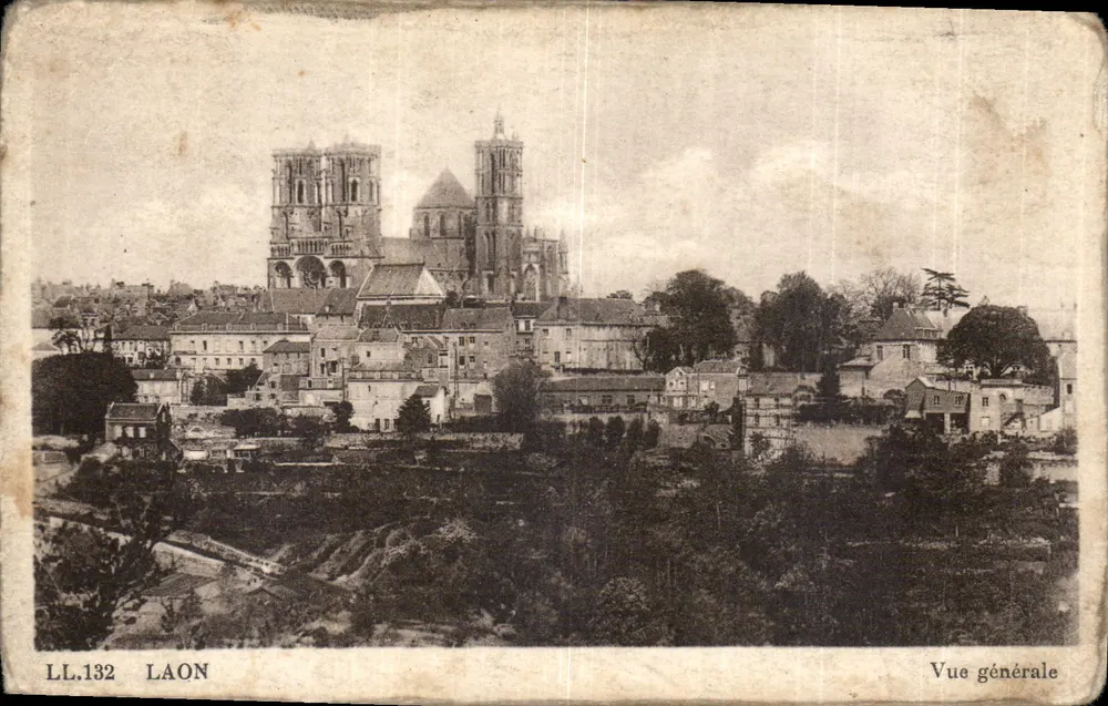 Laon — Vista geral — LL.132 — CI DES ARTS - Frente