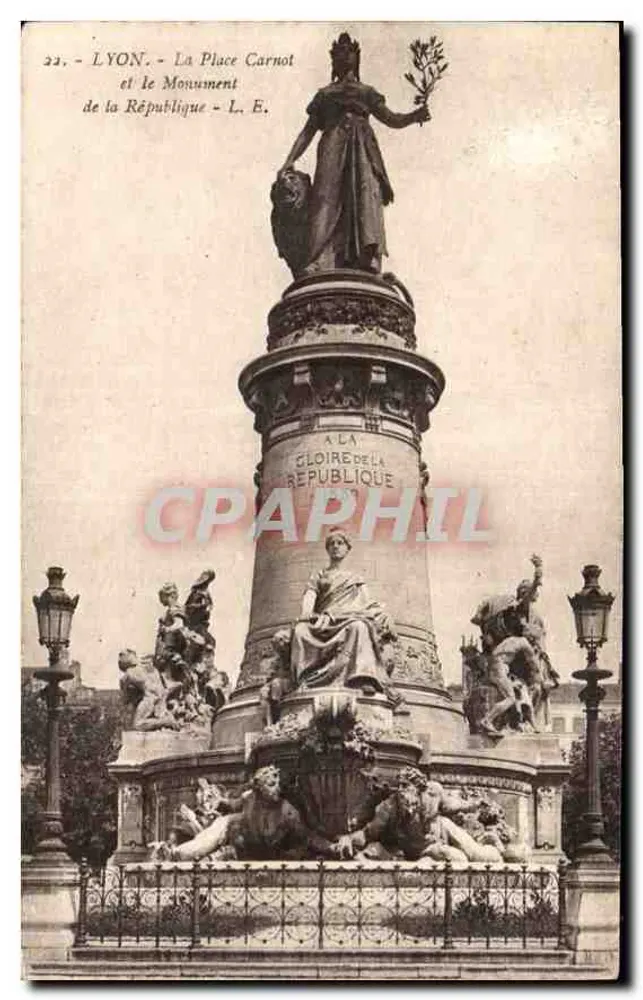 LYON - La Place Carnot und Le Monument de la République - L. E. - Vorderseite