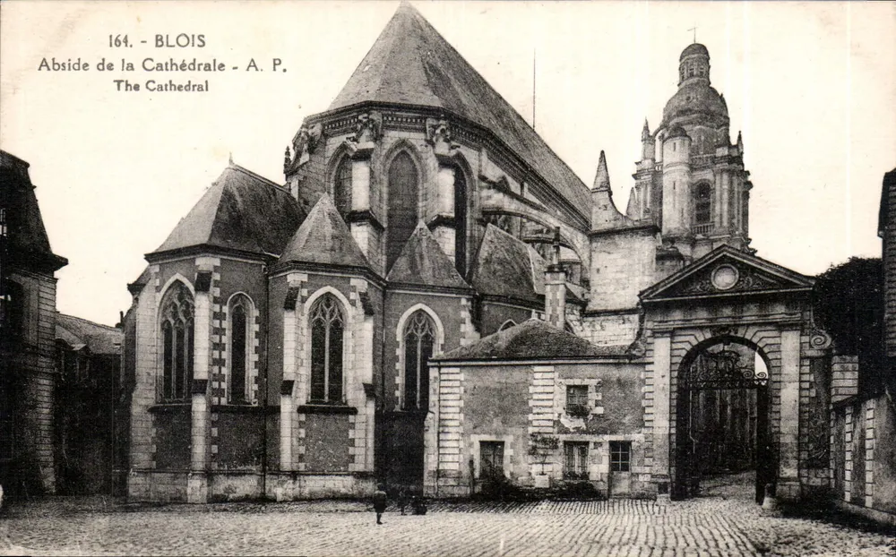 Blois — Abside da Catedral — A. P. n°164 - Frente
