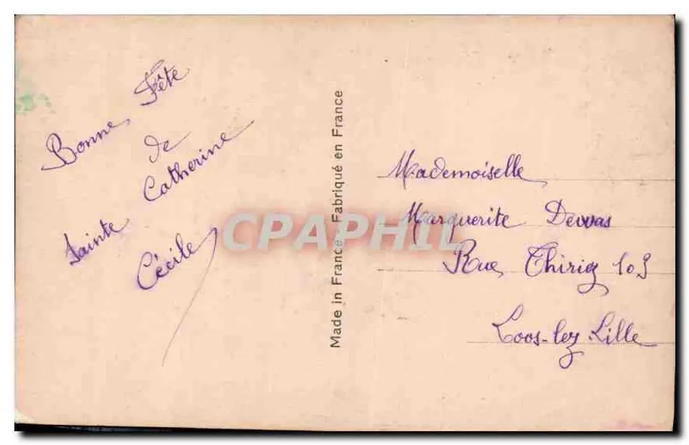 Mulher com vestido decotado — flor no peito — HM Paris 106 - Verso