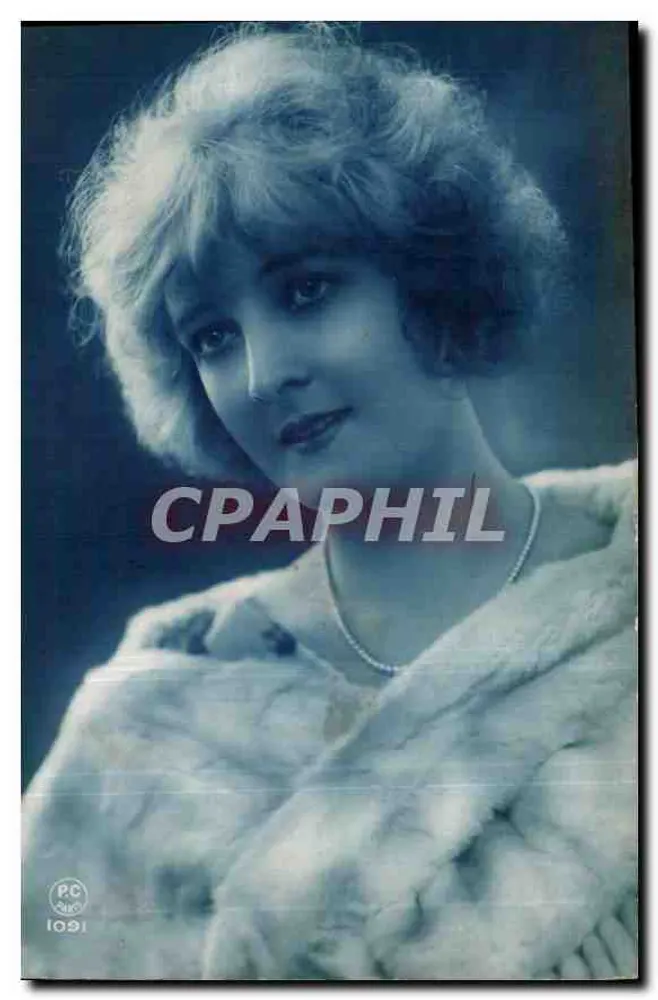 Jovem mulher — retrato em sépia — PC 1091 - Frente
