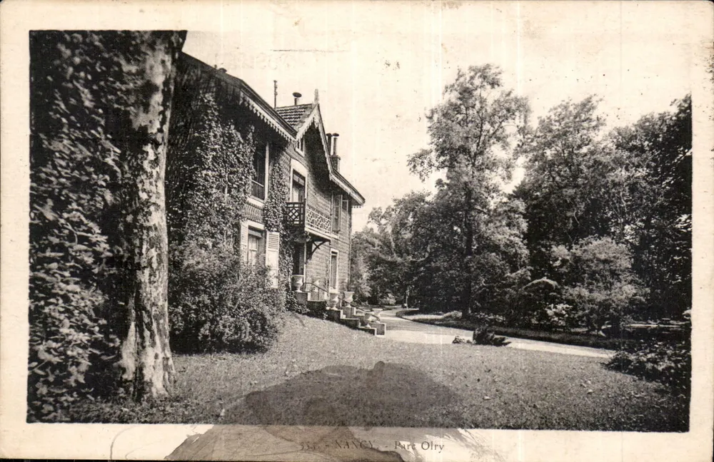 Nancy - Parque Olry — casa de madeira cercada de vegetação — Edição J'Art, Nancy, n° 334 - Frente