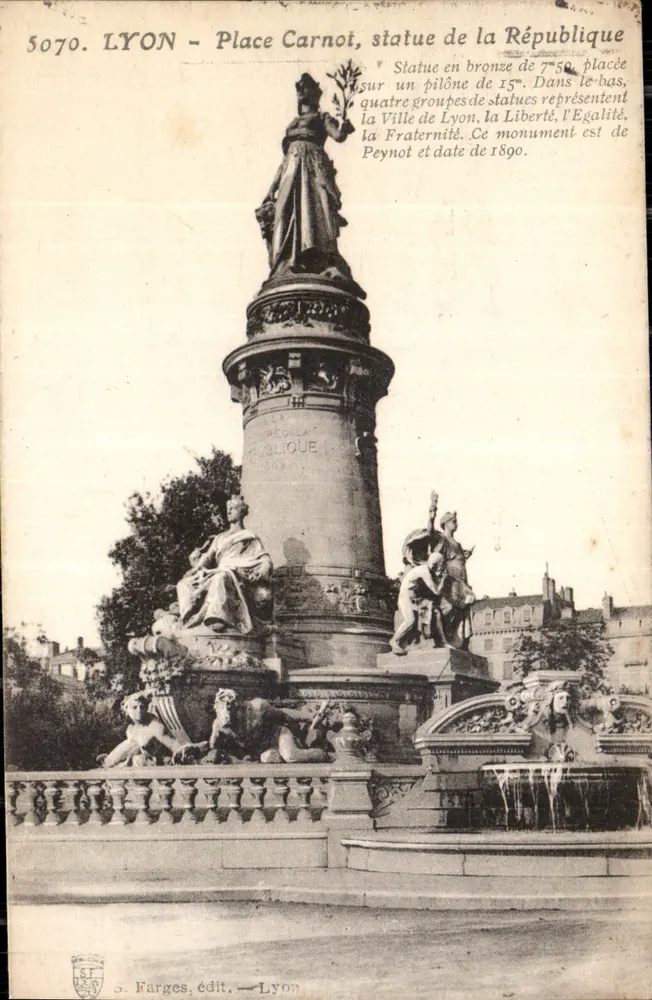 LYON - Pátio Carnot, estátua da República — S. Farges, editor Lyon, n° 5070 - Frente