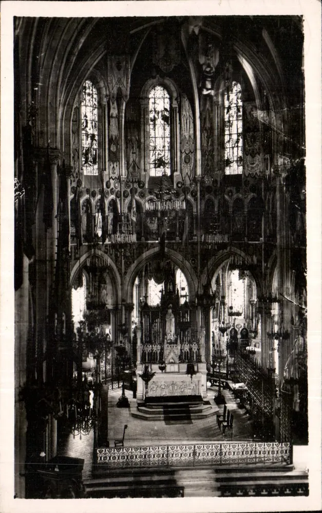 Interior da Basílica — Lourdes — Edição P. Doucet, n°114 - Frente