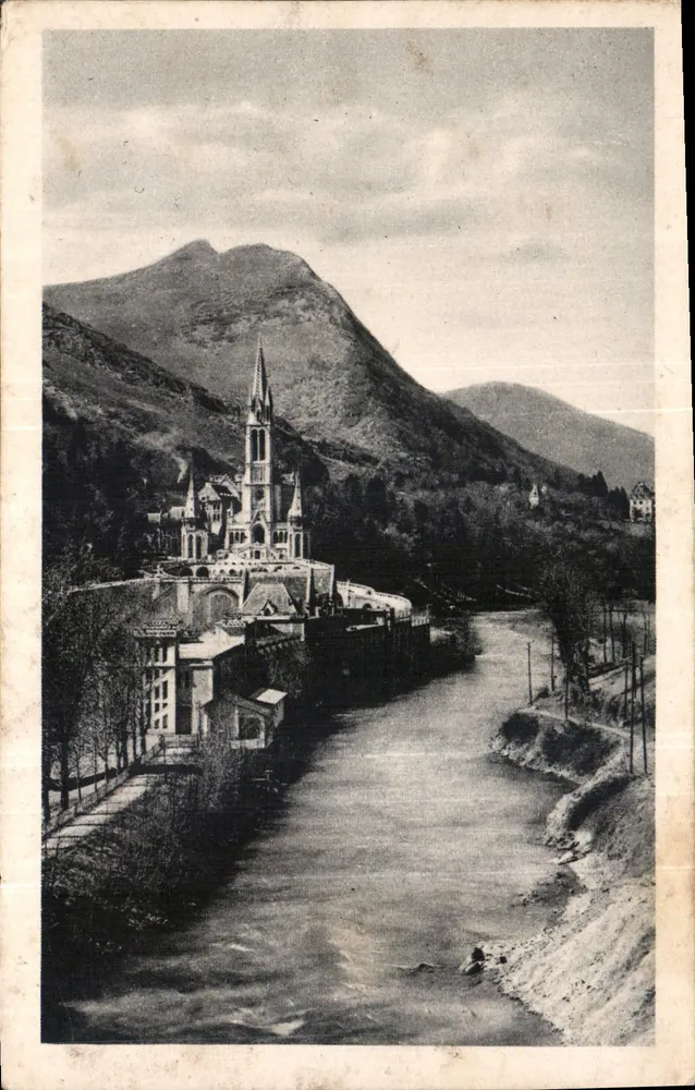 Lourdes — A Basílica e o Gave — Edição P. Dourlès, n° 57 - Frente