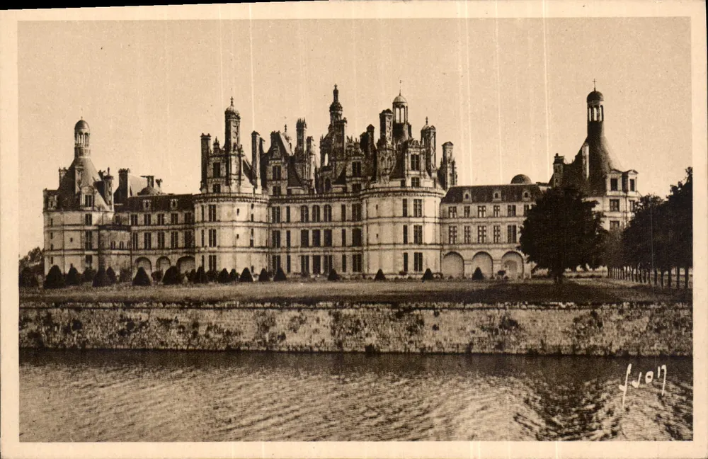 Chambord (Loir-et-Cher) — Le Château, façade Nord — Les Éditions d'Art YVON, Paris - Recto