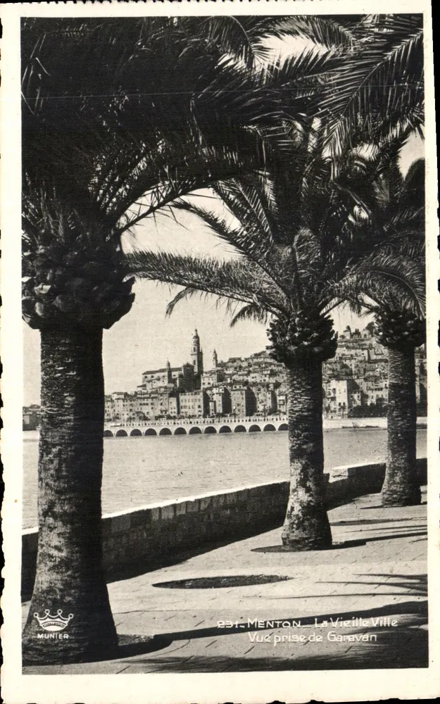 Menton - Das alte Städtchen - Blick von Garavan - Vorderseite
