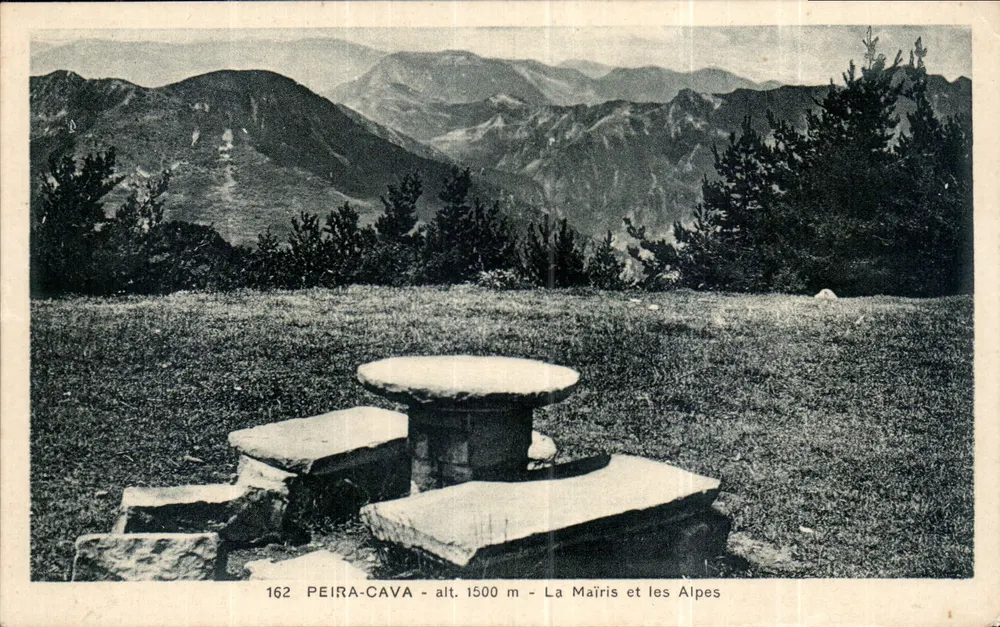 Peira-Cava - alt. 1500 m — La Maîris et les Alpes - Recto