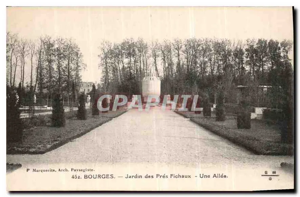 Bourges — Jardin des Prés Fichaux — Une Allée. — P. Marquerita, Arch. Paysagiste, n° 452 - Recto