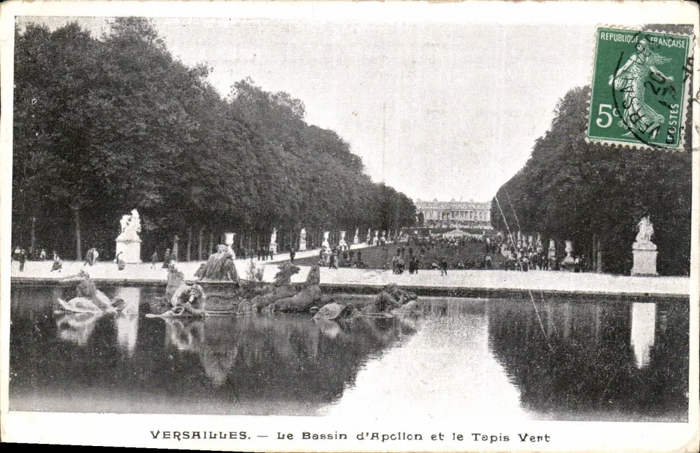 Versailles — Le Bassin d'Apollon et le Tapis Vert — Éditeur non identifié, n° de série non visible - Recto