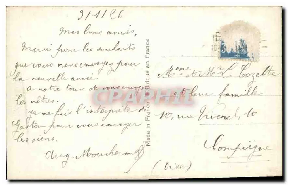 Jovem mulher com capa de pele — Boa Ano — Carmen 228 - Verso