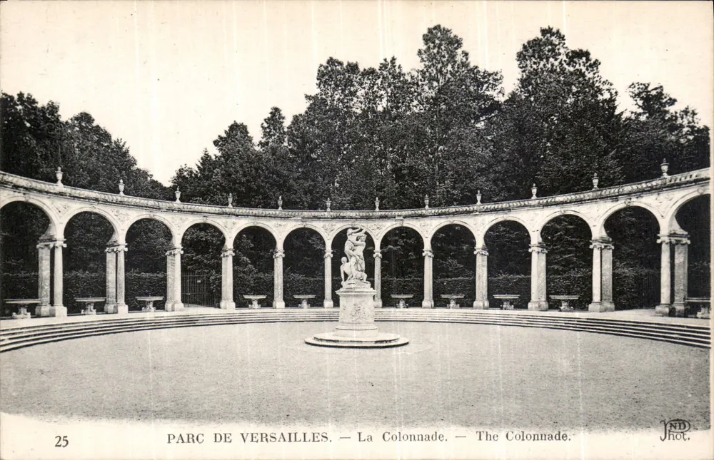 Parque de Versailles — A Colunata — ND Phot. - Frente