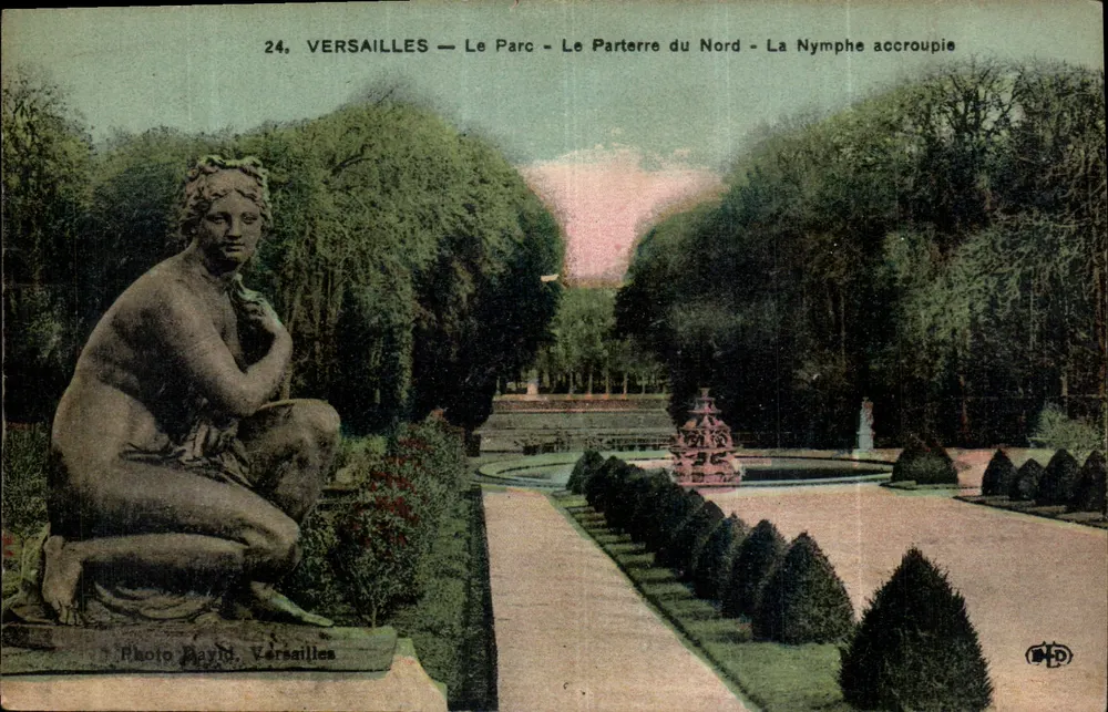 Versailles — Der Park — Der Nordparterre — Die kniende Nymphe — Foto Bayild, Versailles - Vorderseite