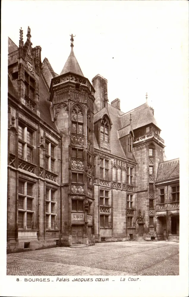 Bourges - Palácio Jacques Cœur - A Cour - Frente