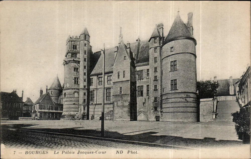 Bourges — Pałac Jacques-Cœur — ND Phot. - Awers