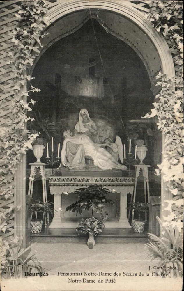 Bourges — Pension Notre-Dame des Sœurs de la Charité — J. Gottle, Fotografie - Vorderseite