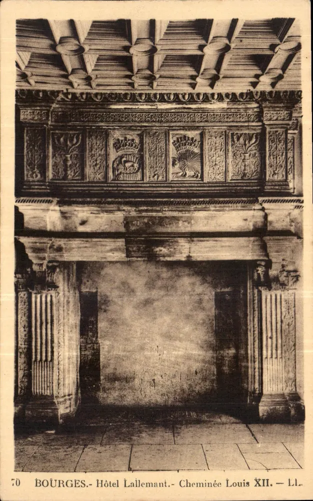 Bourges - Hôtel Lallemant - Cheminée Louis XII - Recto