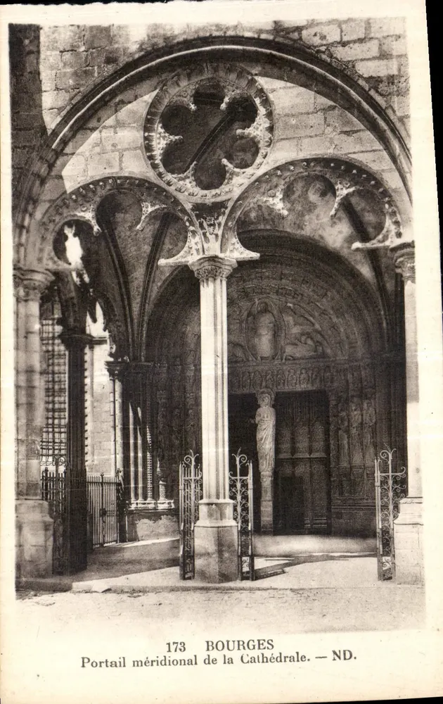 Portail méridional de la Cathédrale — Bourges — ND. - Recto