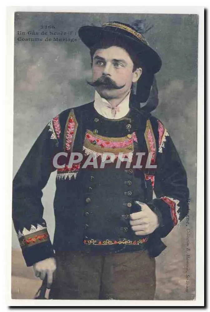 Ein Gás von Scerêr (F.) — Hochzeitskleidung — Sammlung E. Benoist, S. Blanc - Vorderseite