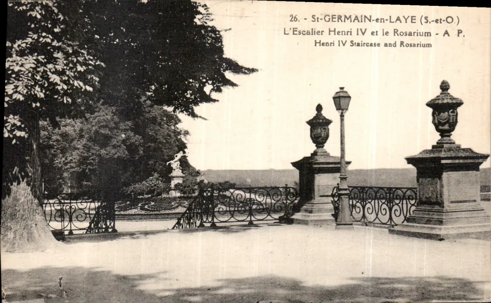 St-GERMAIN-en-LAYE (S.-et-O.) — Treppenhaus Henri IV und Rosarium — A.P. - Vorderseite