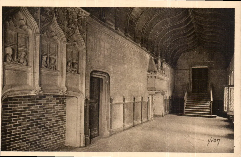 Hôtel de Jacques Cœur — Salle des Gardes — Éditions d'Art YVON, Bourges (Cher) - Recto