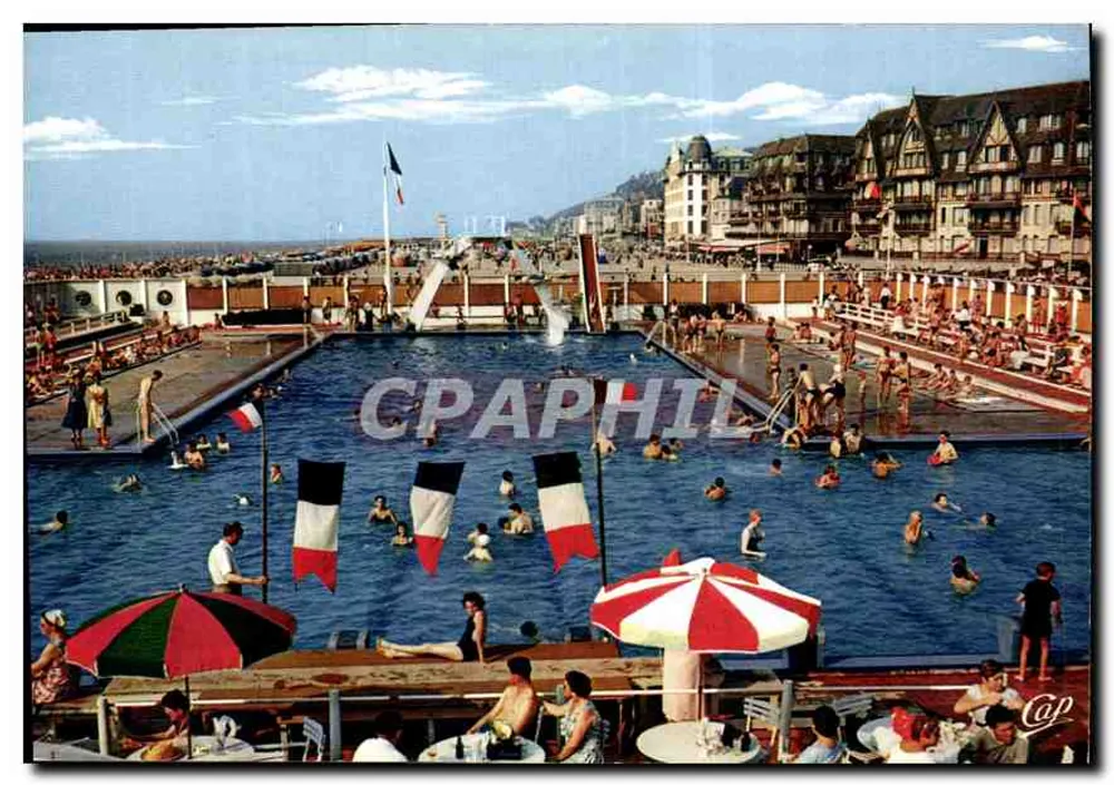 Trouville - Reine des Plages — La piscine — Lumicap - Recto