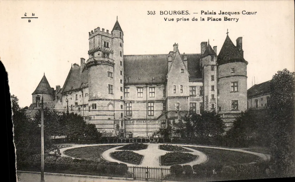 Bourges — Palast Jacques Cœur — Ansicht vom Place Berry - Vorderseite