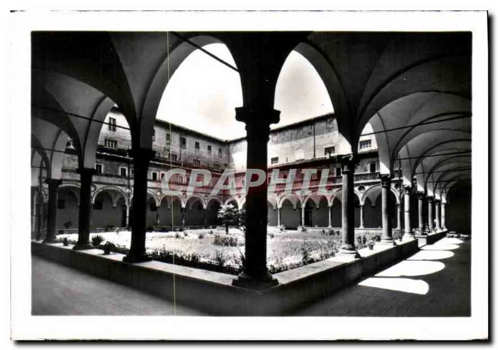 Parma — Einer der monumentalen Cloisters der Abtei S. Giovanni Evangelista (15. Jahrhundert) - Vorderseite