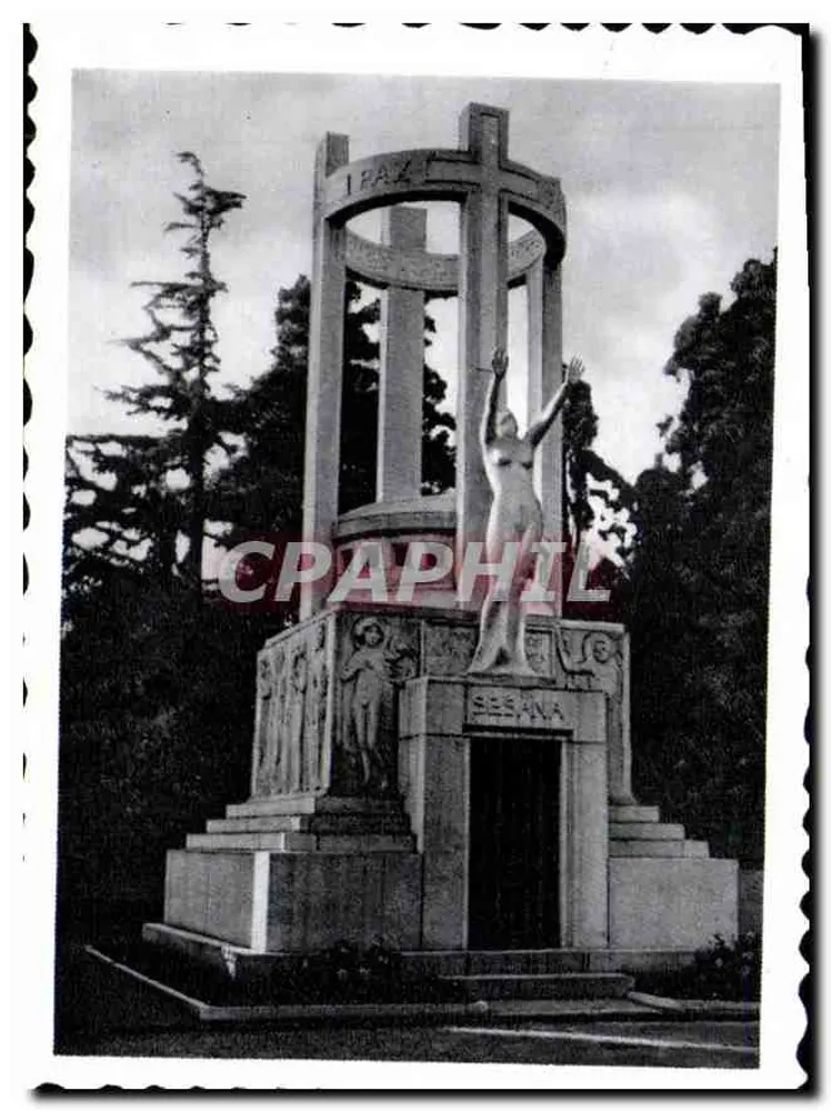 Monumento da família Sesana — Milão, Cimitero Monumentale — Escultura do Prof. Bolgiani - Frente