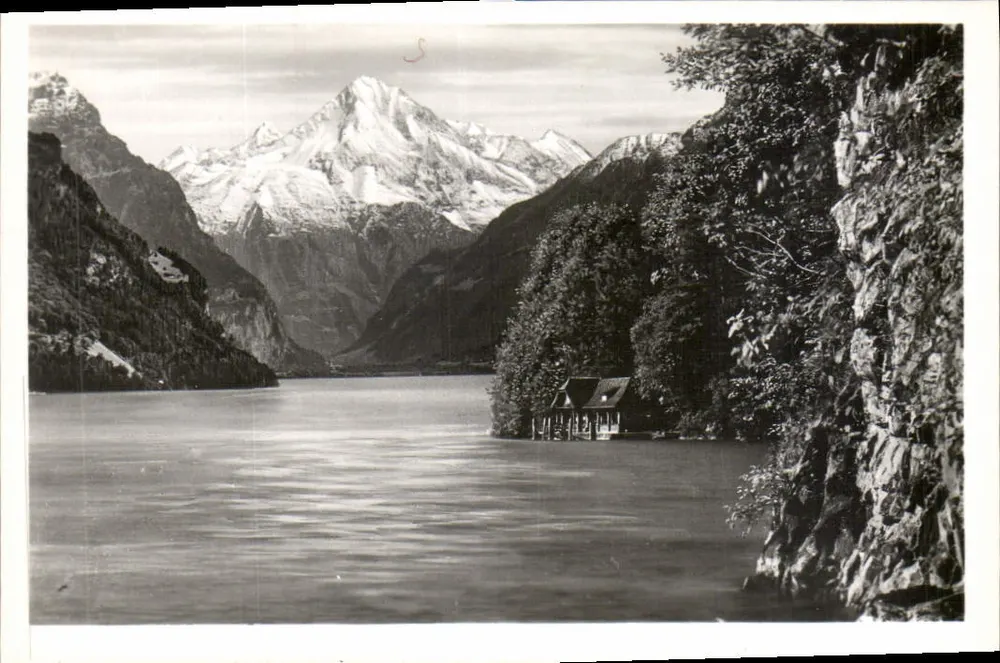 Lago Urnersee — vista com o Bristenstock e a estação Rütli — número de série ilegível - Frente