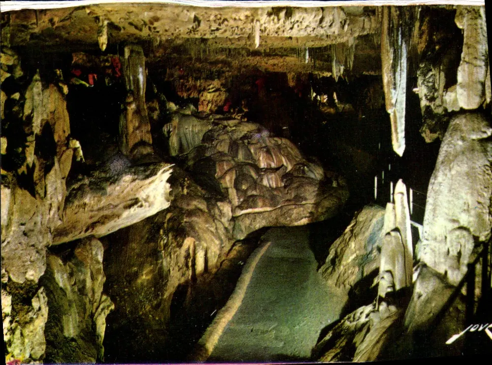 Les Grottes de Bétharram — The Column of Hercules — H.P. No. 3193 - Front
