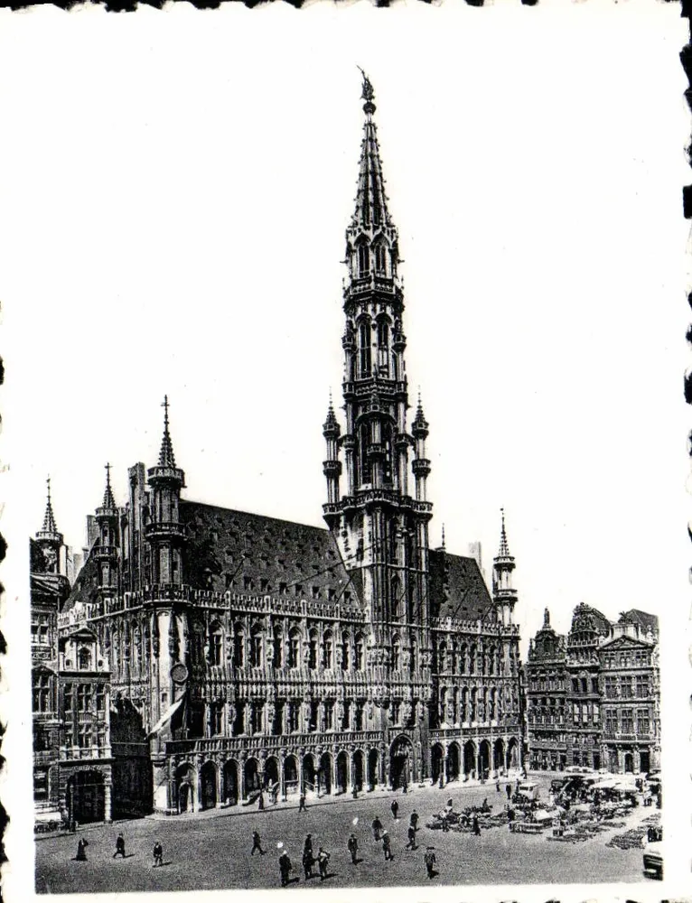 City Hall of Brussels — panoramic view — n° 105 - Front