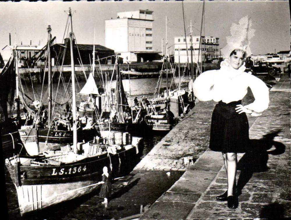 Sablaïse diante do Porto — Les Sables-d'Olonne (Vendée) — n°104 - Frente