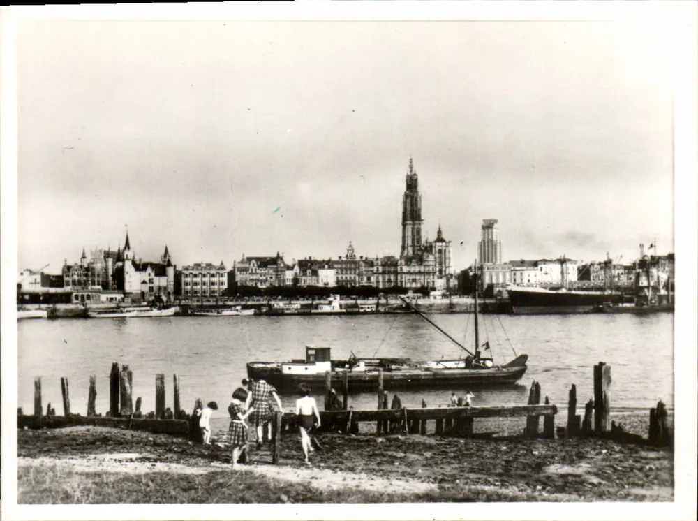 Anvers — Vista sobre o rio Escalda - Frente