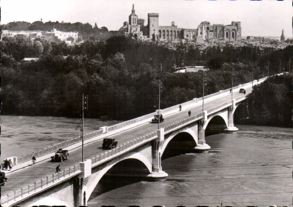 Avignon — Pont de Villeneuve et Palais des Papes — n°103 - Recto
