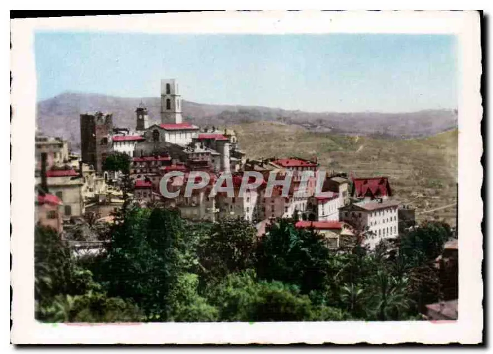 Vista geral — Cidade localizada em uma colina - Frente