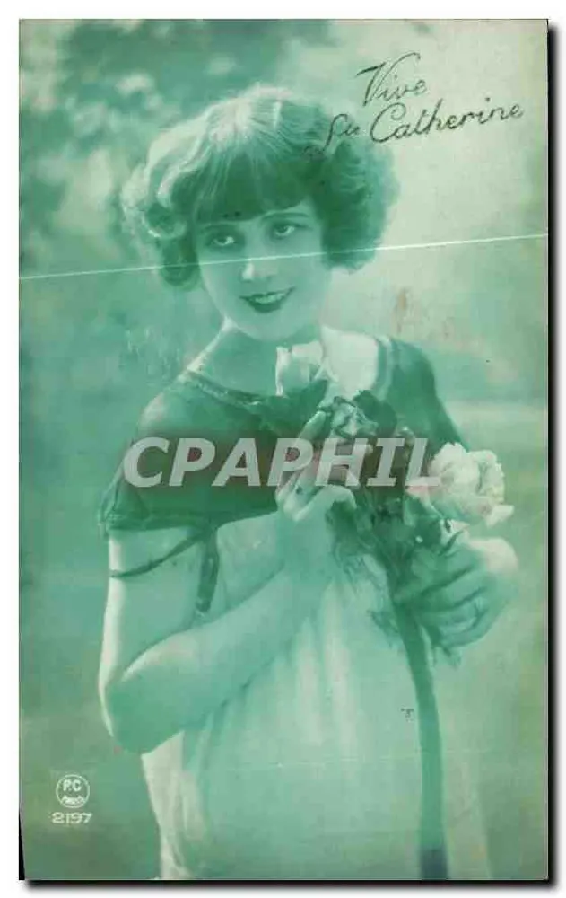 Mulher sorridente segurando rosas — Vive Su Catherine — PC 2197 - Frente