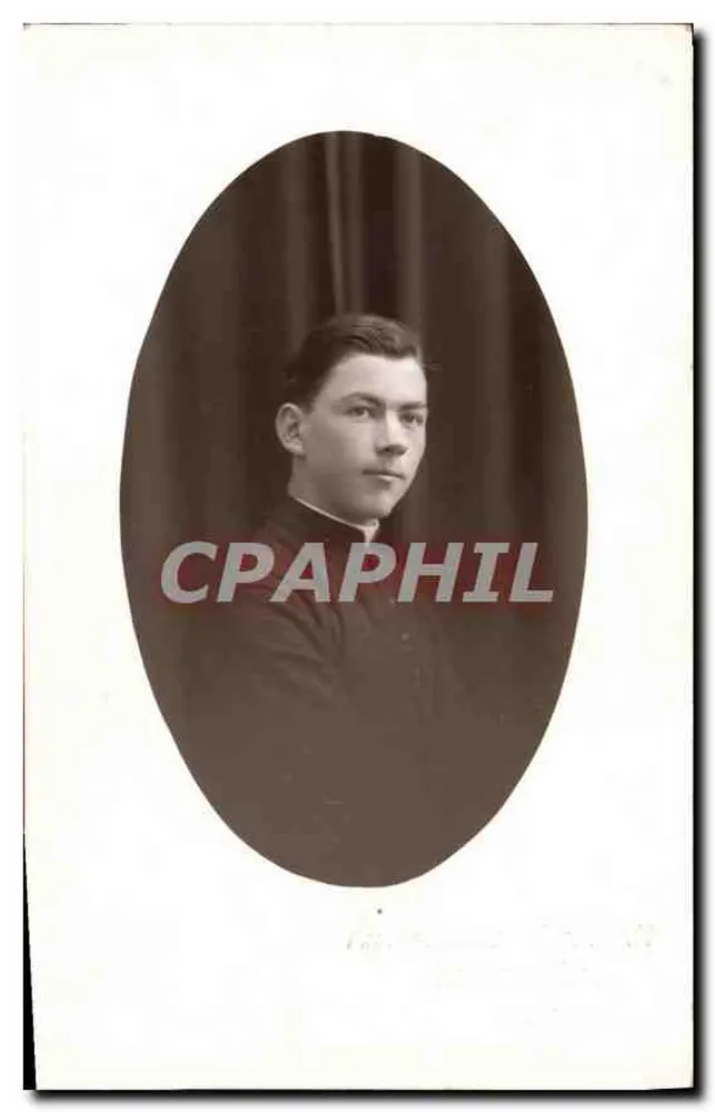 Retrato de um jovem padre — editor desconhecido, número de série ilegível - Frente