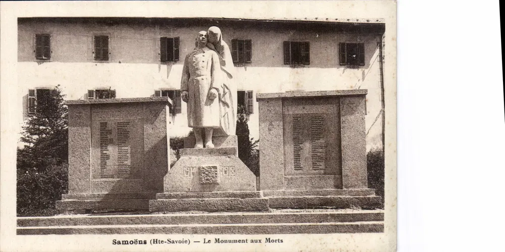 Samoëns (Haute-Savoie) — Das Kriegsdenkmal - Vorderseite