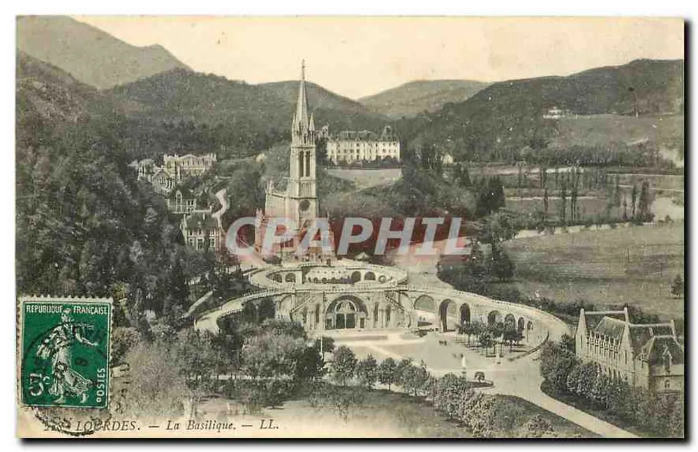Lourdes — A Basílica — LL. - Frente