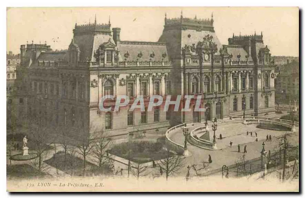 LYON — A Prefeitura — E.R. - Frente