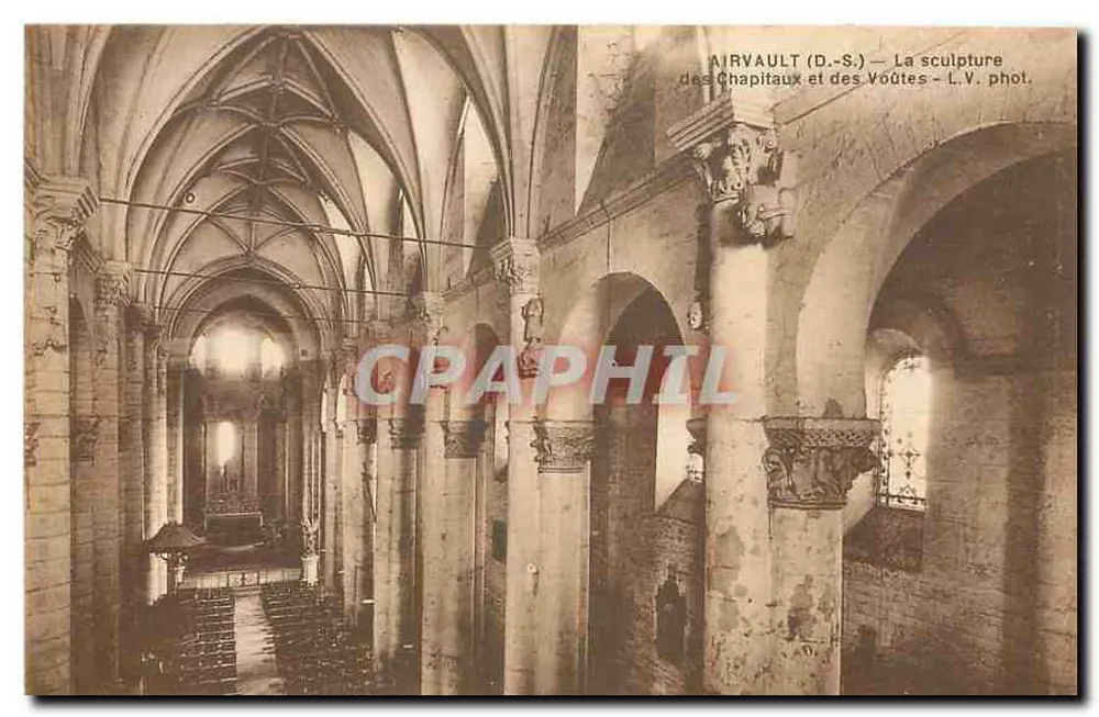 Airvault (D.-S.) — Die Skulptur der Kapitelle und Gewölbe — L.V. phot. - Vorderseite